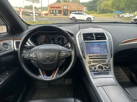 More photos of 2020 Lincoln MKZ Reserve at Somerset Sales and Leasing, WI