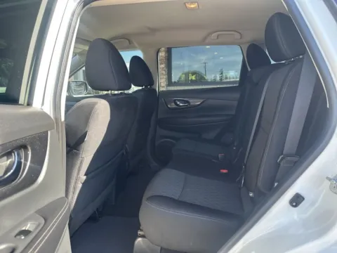 More photos of 2017 Nissan Rogue SV at Somerset Sales and Leasing, WI