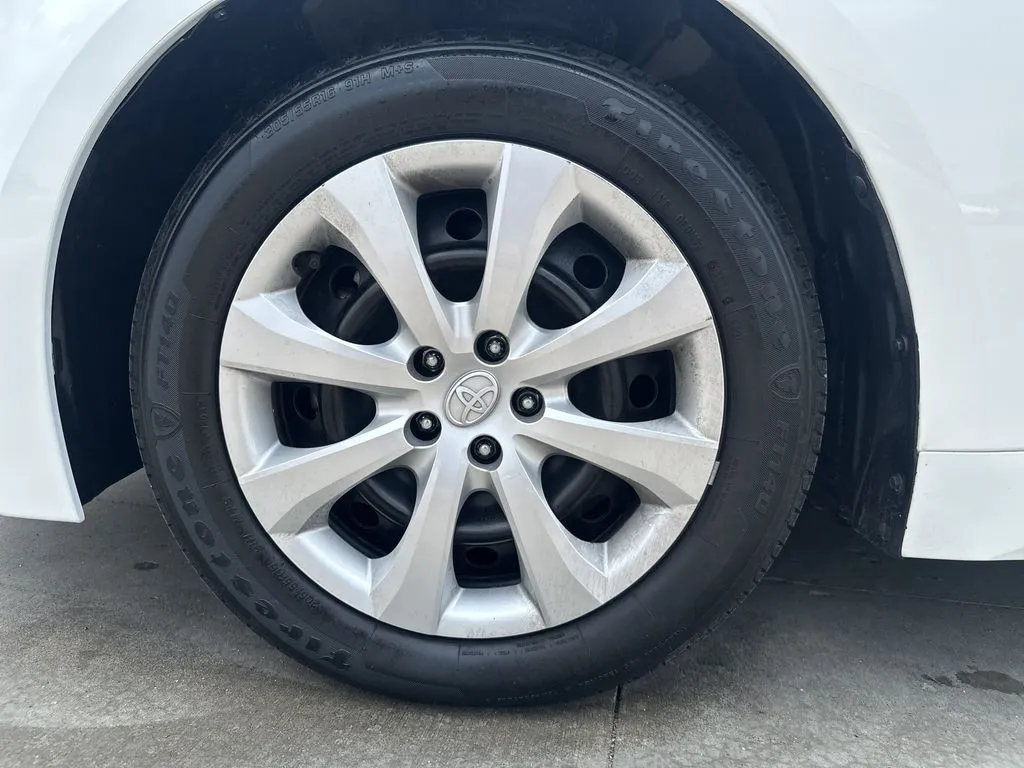 Toyota Corolla photo 17