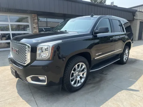 Black 2015 GMC Yukon Denali for sale in Somerset, WI