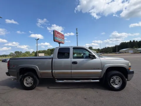 More photos of 2002 Chevrolet Silverado 2500 HD LS at Somerset Sales and Leasing, WI