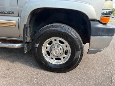 Another view of 2002 Chevrolet Silverado 2500 HD LS for sale in Somerset, WI at Somerset Sales and Leasing
