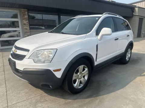 White 2014 Chevrolet Captiva Sport 2LS for sale in Somerset, WI