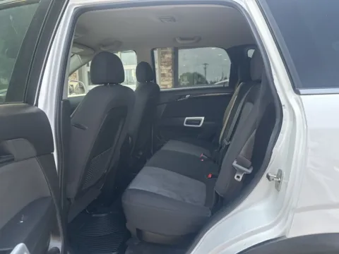 More photos of 2014 Chevrolet Captiva Sport 2LS at Somerset Sales and Leasing, WI