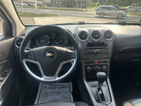 More photos of 2014 Chevrolet Captiva Sport 2LS at Somerset Sales and Leasing, WI