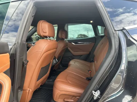 More photos of 2018 Maserati Levante at Somerset Sales and Leasing, WI