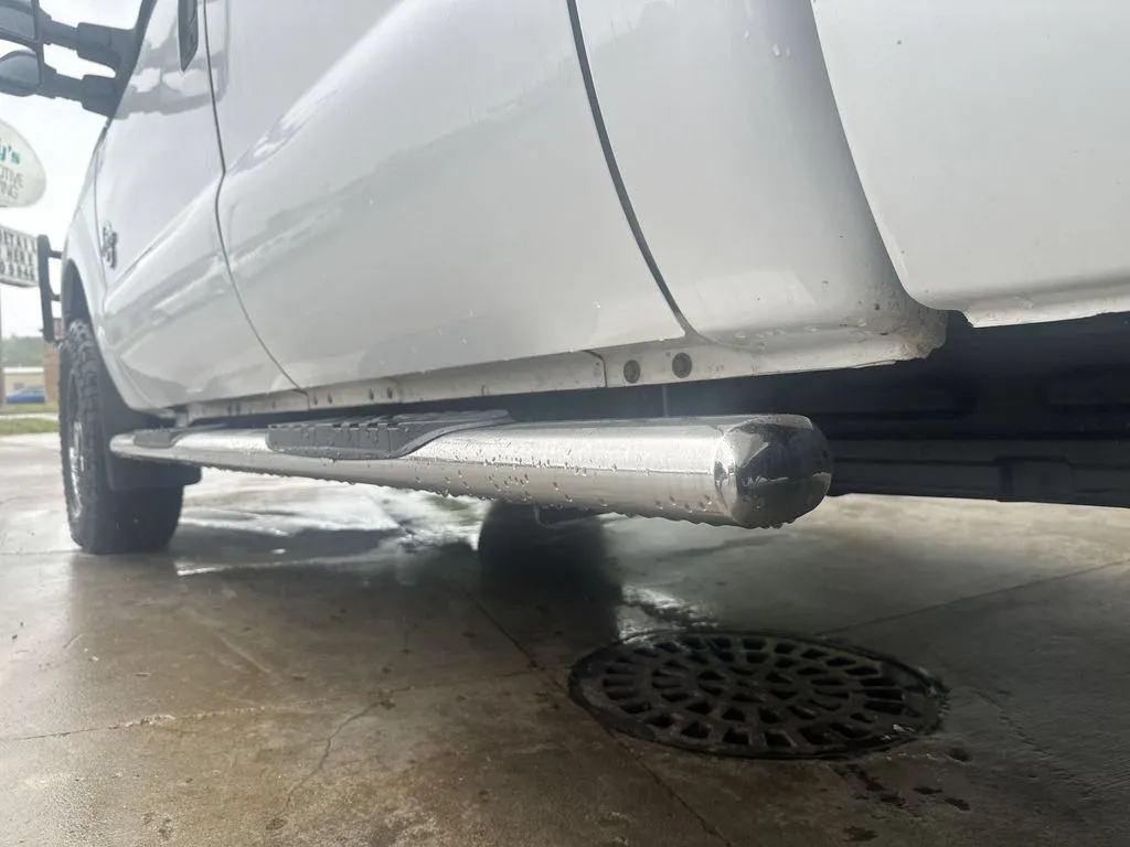 Ford F-250SD photo 21
