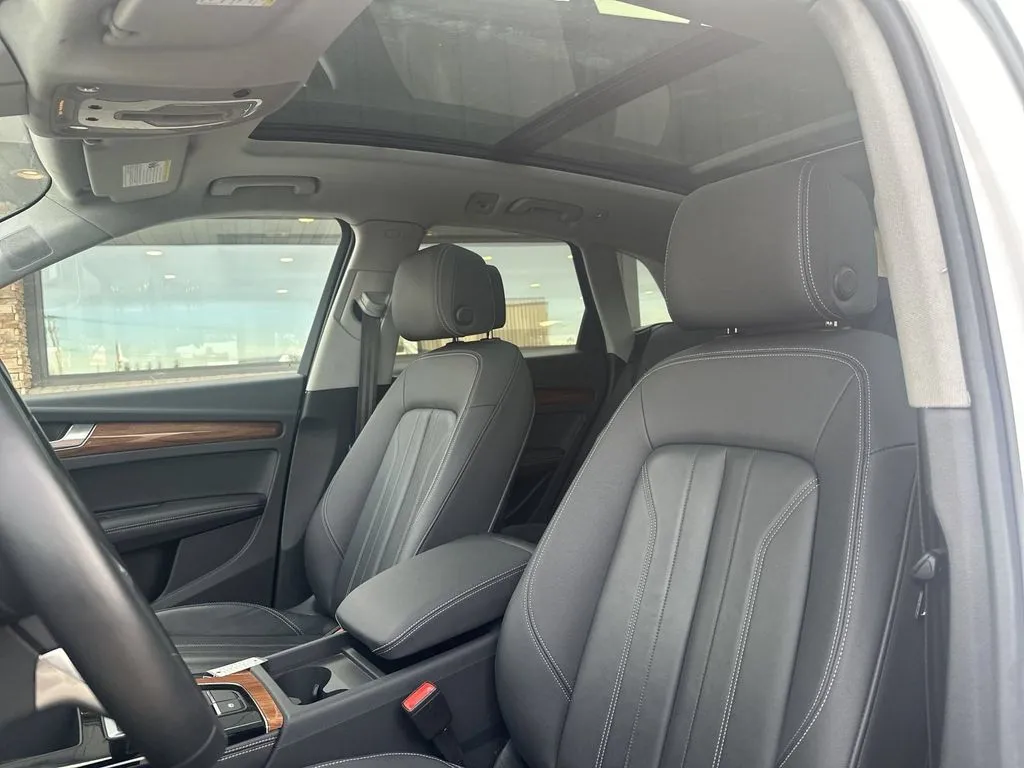 Audi Q5 photo 16