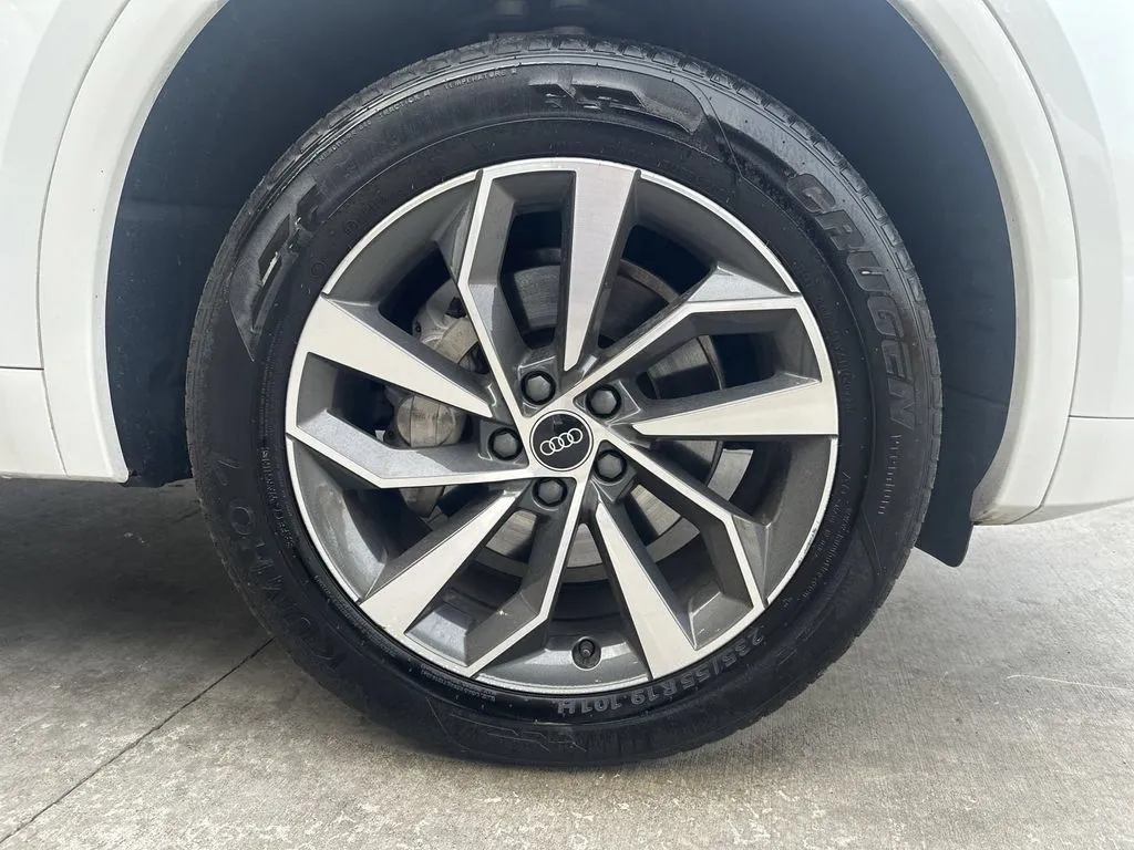 Audi Q5 photo 21