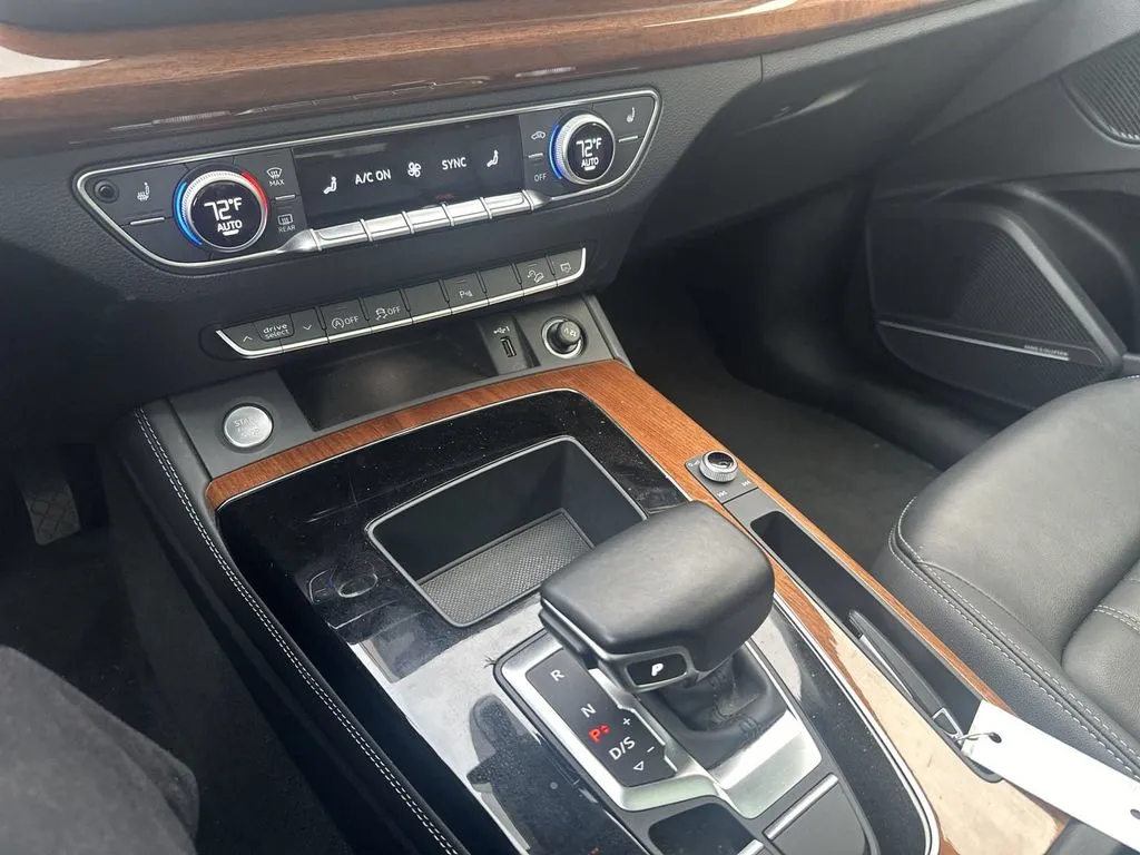 Audi Q5 photo 9