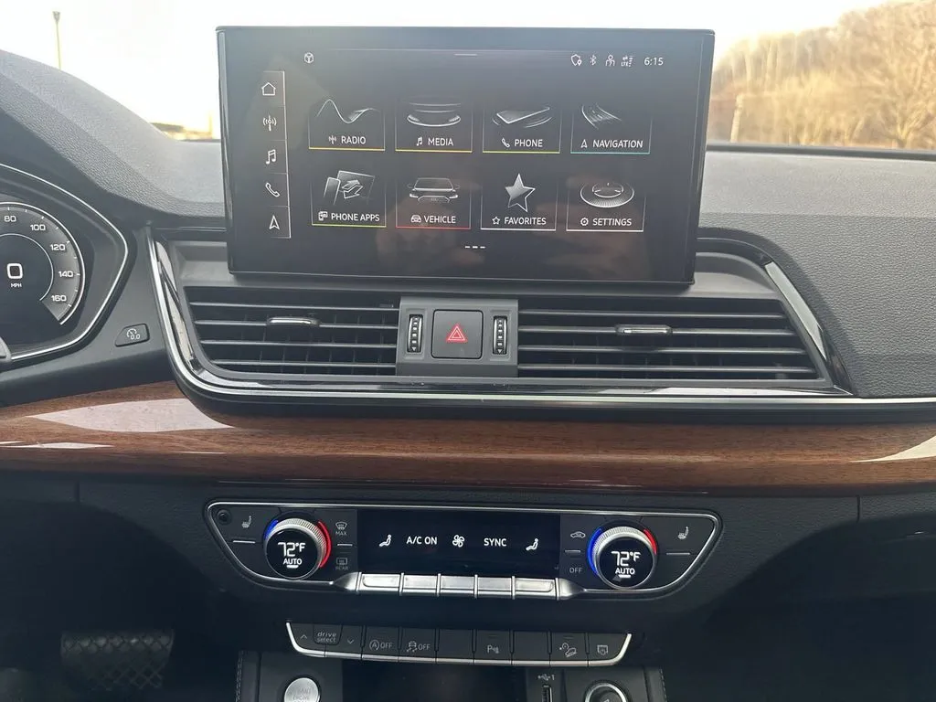 Audi Q5 photo 8