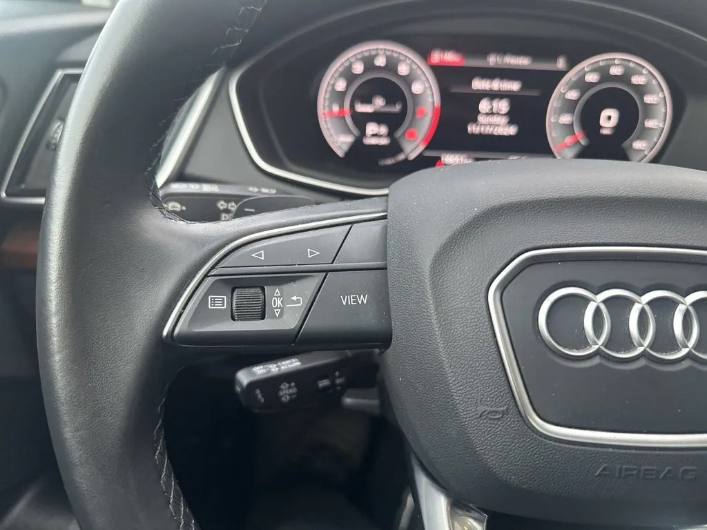 Audi Q5 photo 11