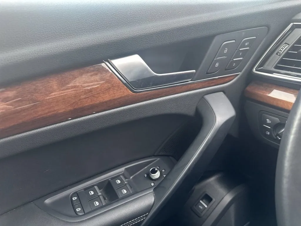 Audi Q5 photo 12