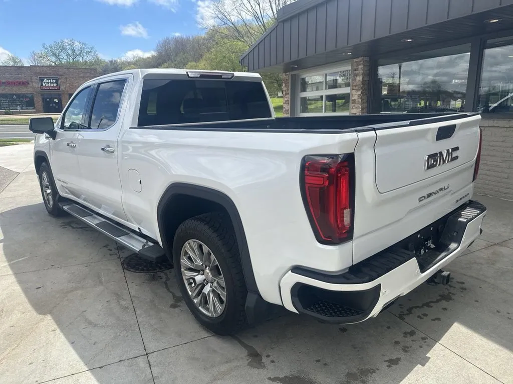 GMC Sierra photo 24