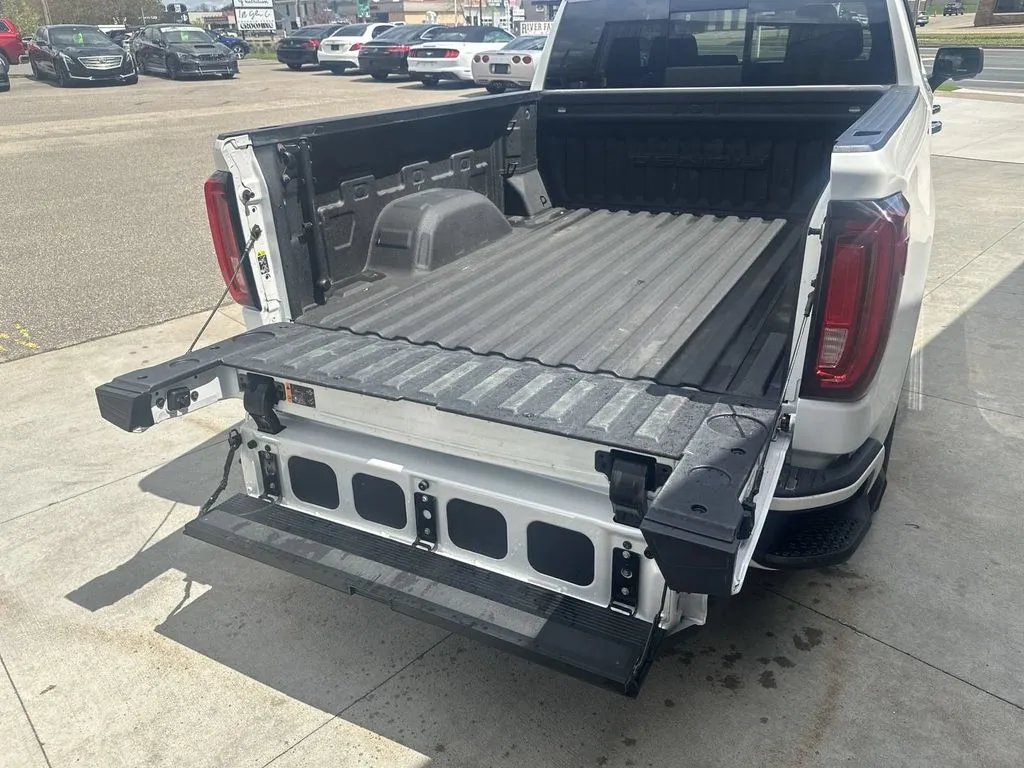GMC Sierra photo 27