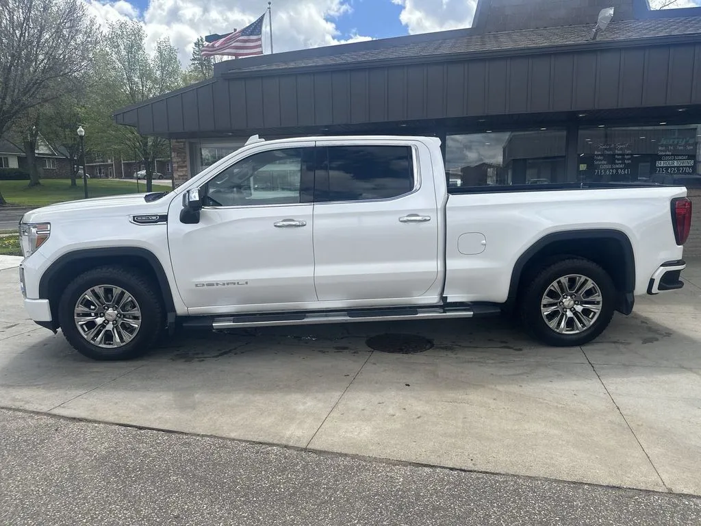 GMC Sierra photo 17