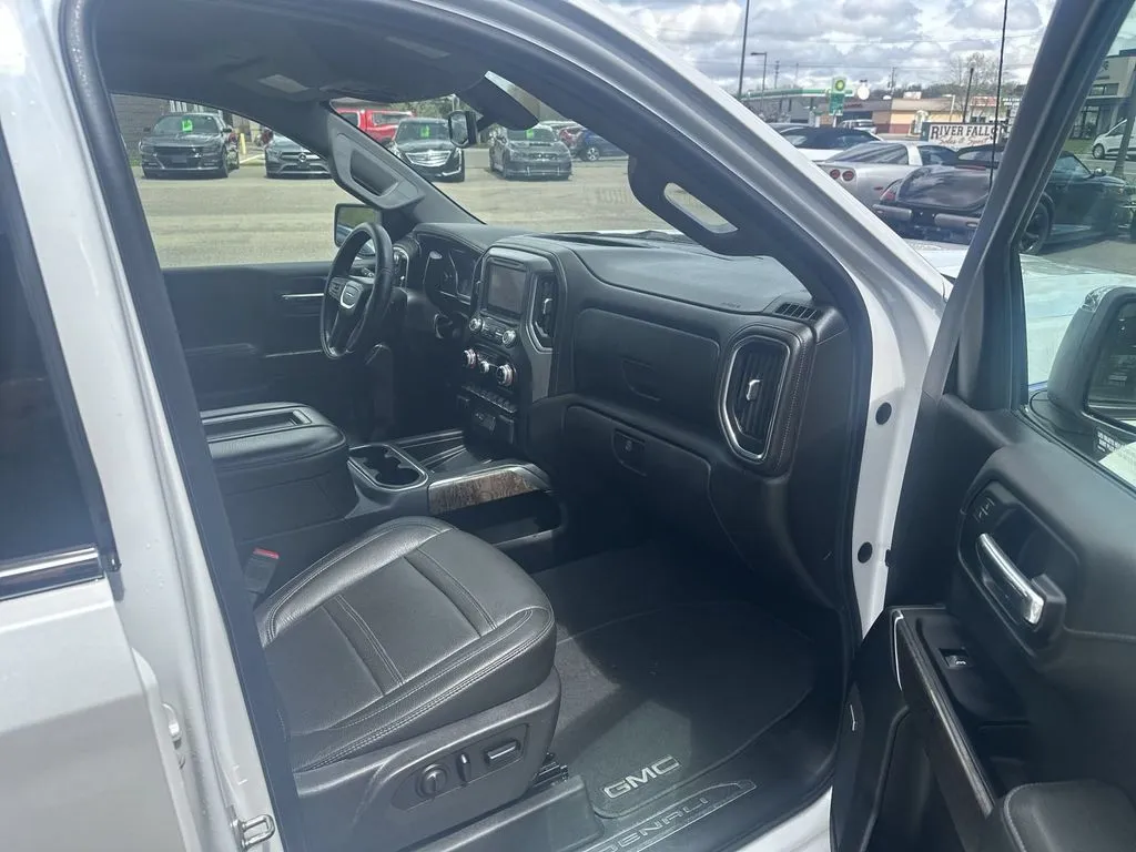 GMC Sierra photo 21