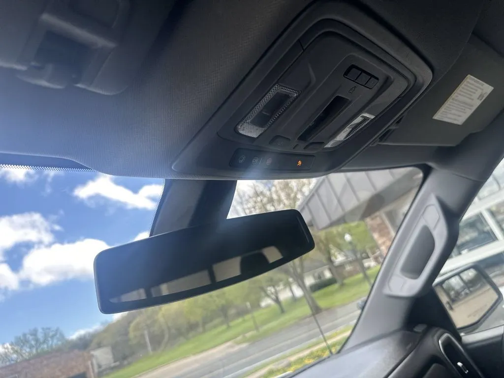 GMC Sierra photo 13