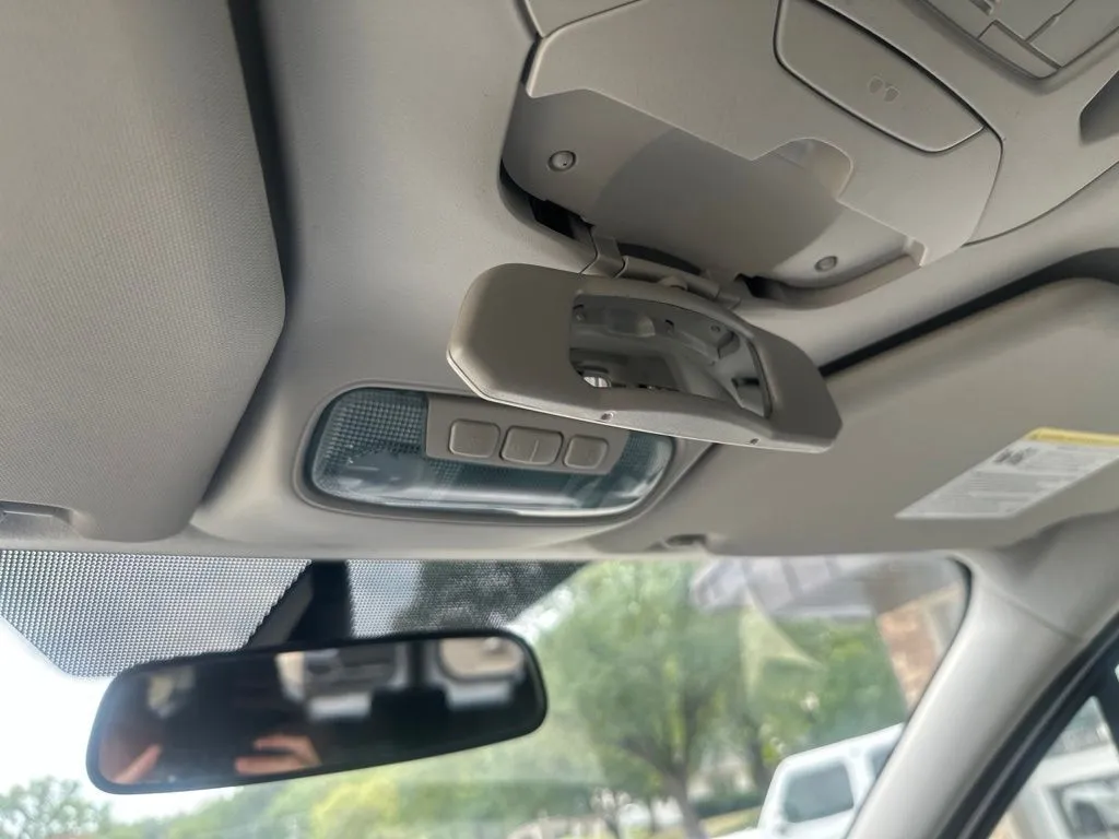 Ford Transit Connect photo 13