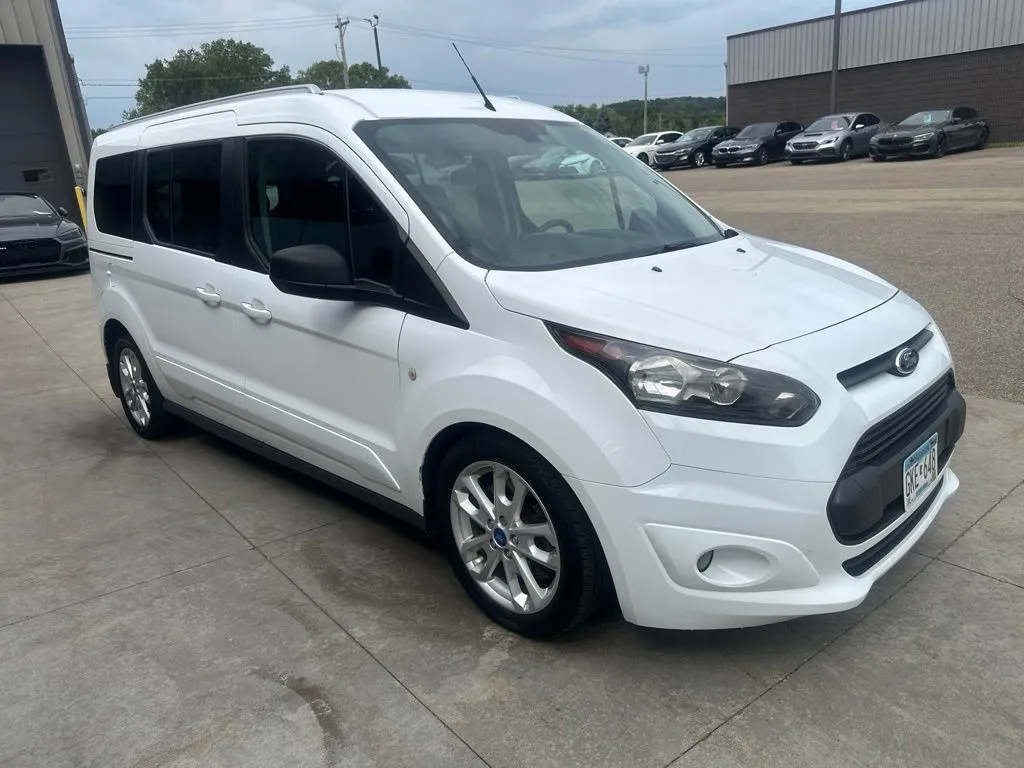 Ford Transit Connect photo 18