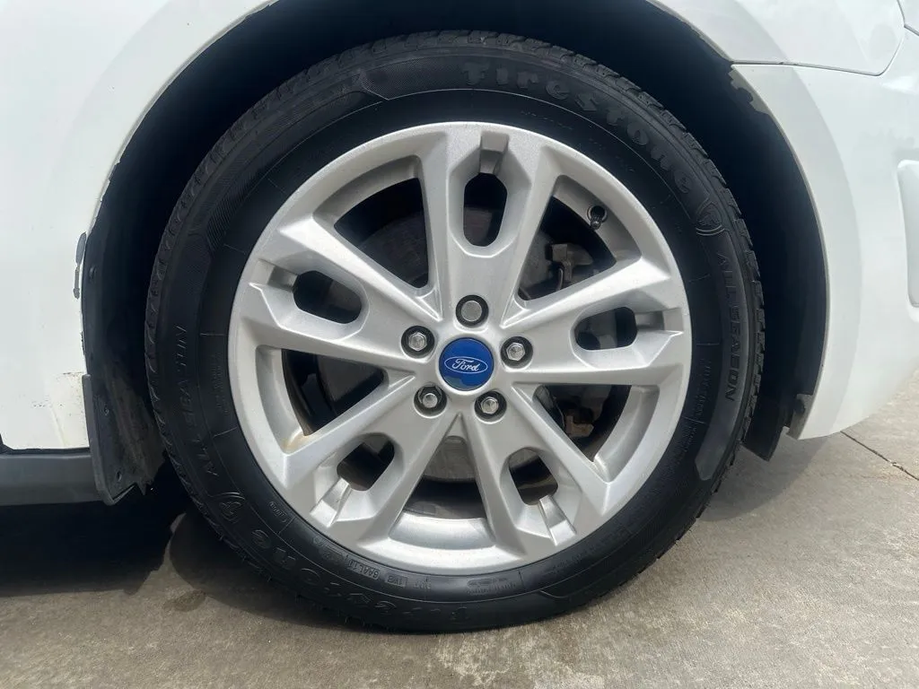 Ford Transit Connect photo 20