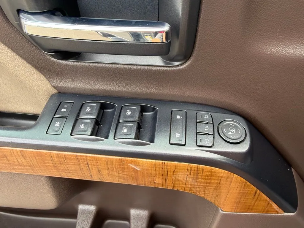 GMC Sierra photo 26