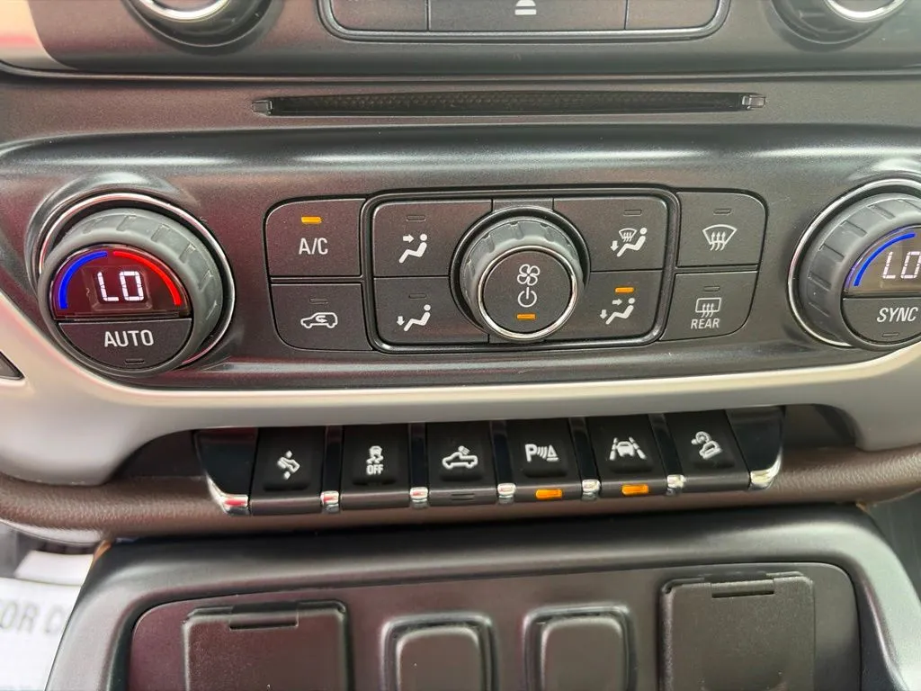 GMC Sierra photo 21