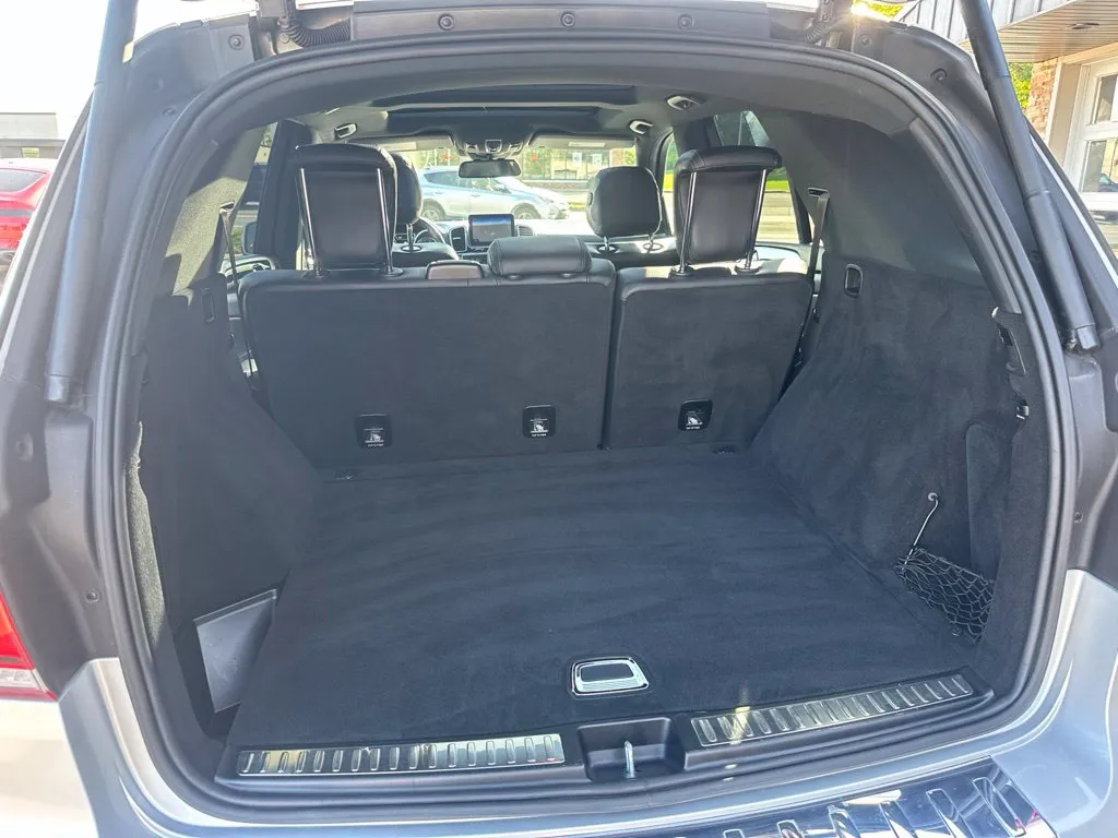 Mercedes-Benz GLE photo 27
