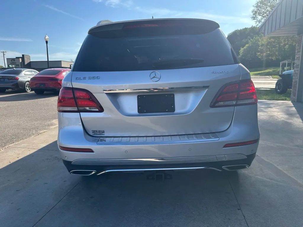 Mercedes-Benz GLE photo 25