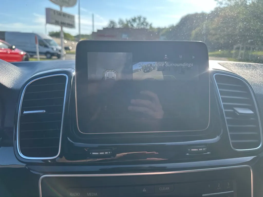 Mercedes-Benz GLE photo 16