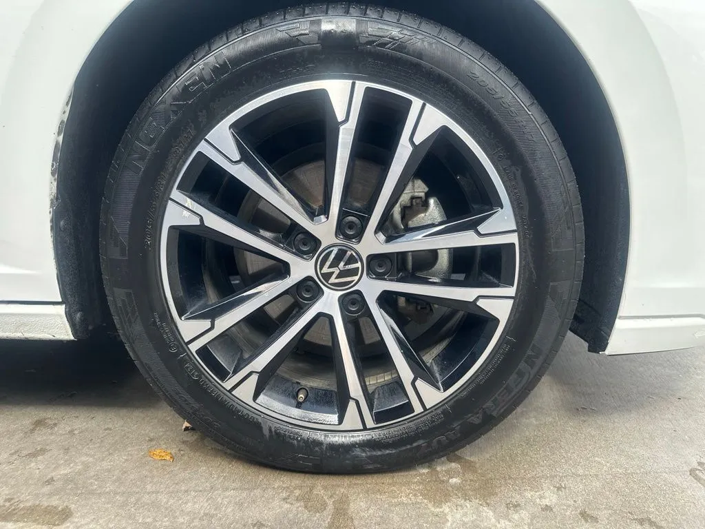 Volkswagen Jetta photo 19