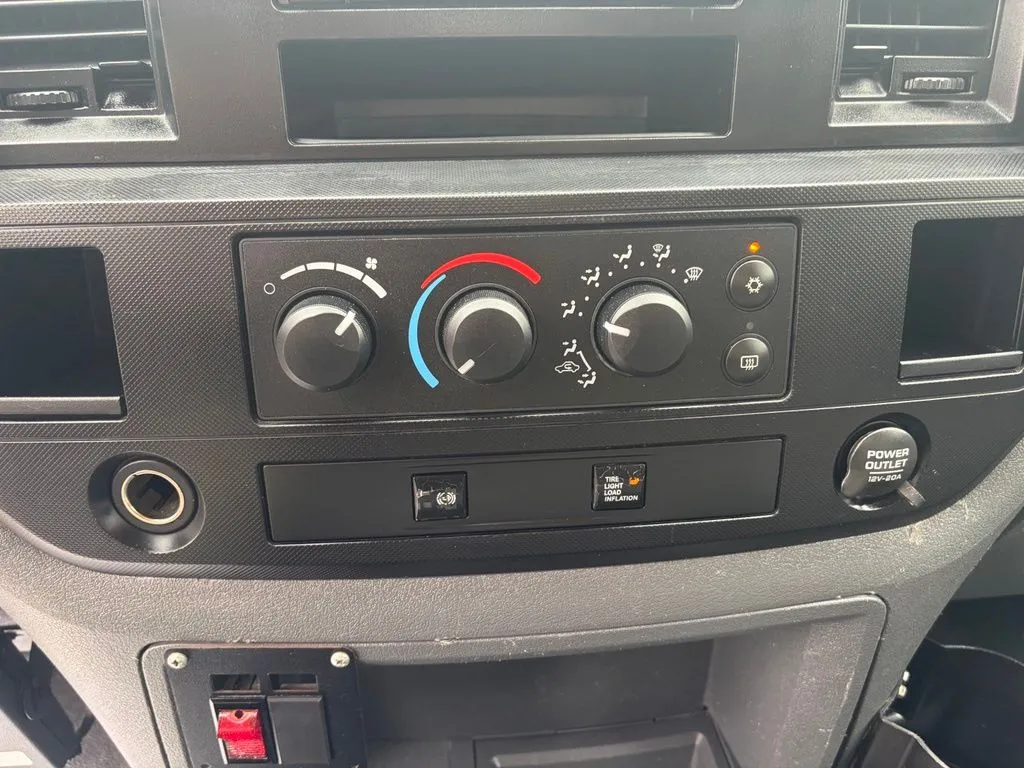 Dodge Ram photo 30