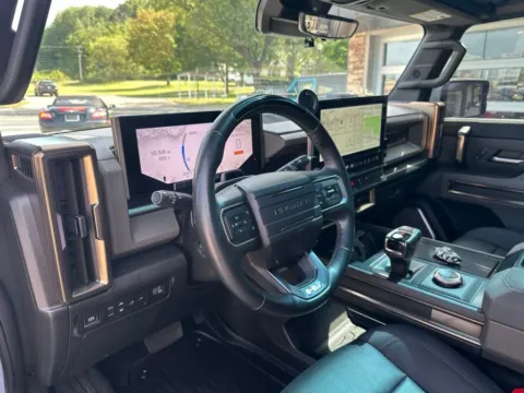 More photos of 2024 GMC Hummer EV Pickup 3X at Somerset Sales and Leasing, WI