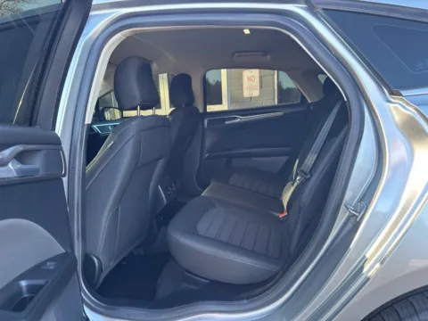 More photos of 2020 Ford Fusion SE at Somerset Sales and Leasing, WI