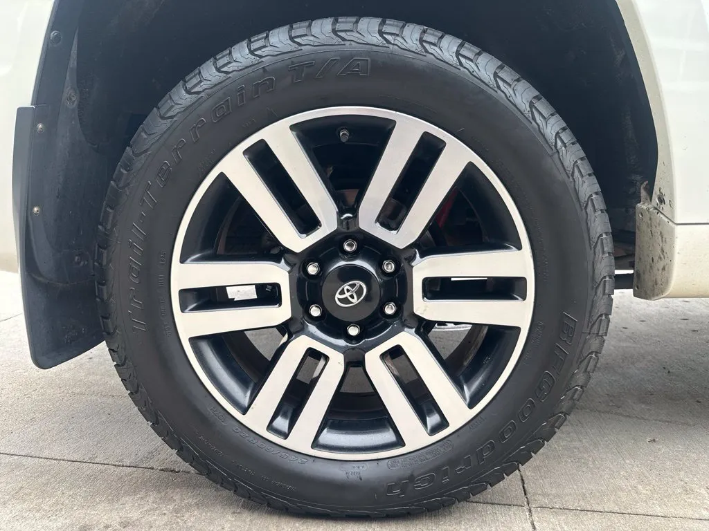 Toyota 4Runner photo 21