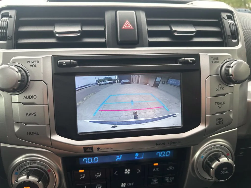 Toyota 4Runner photo 14
