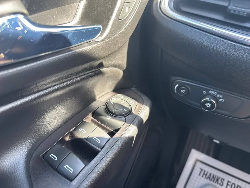 Chevrolet Equinox photo 12