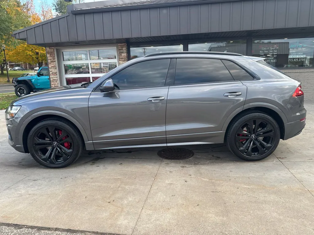 Audi Q8 photo 17