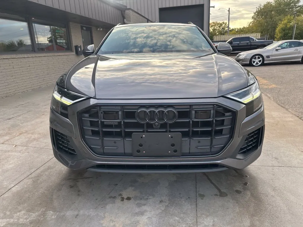 Audi Q8 photo 19