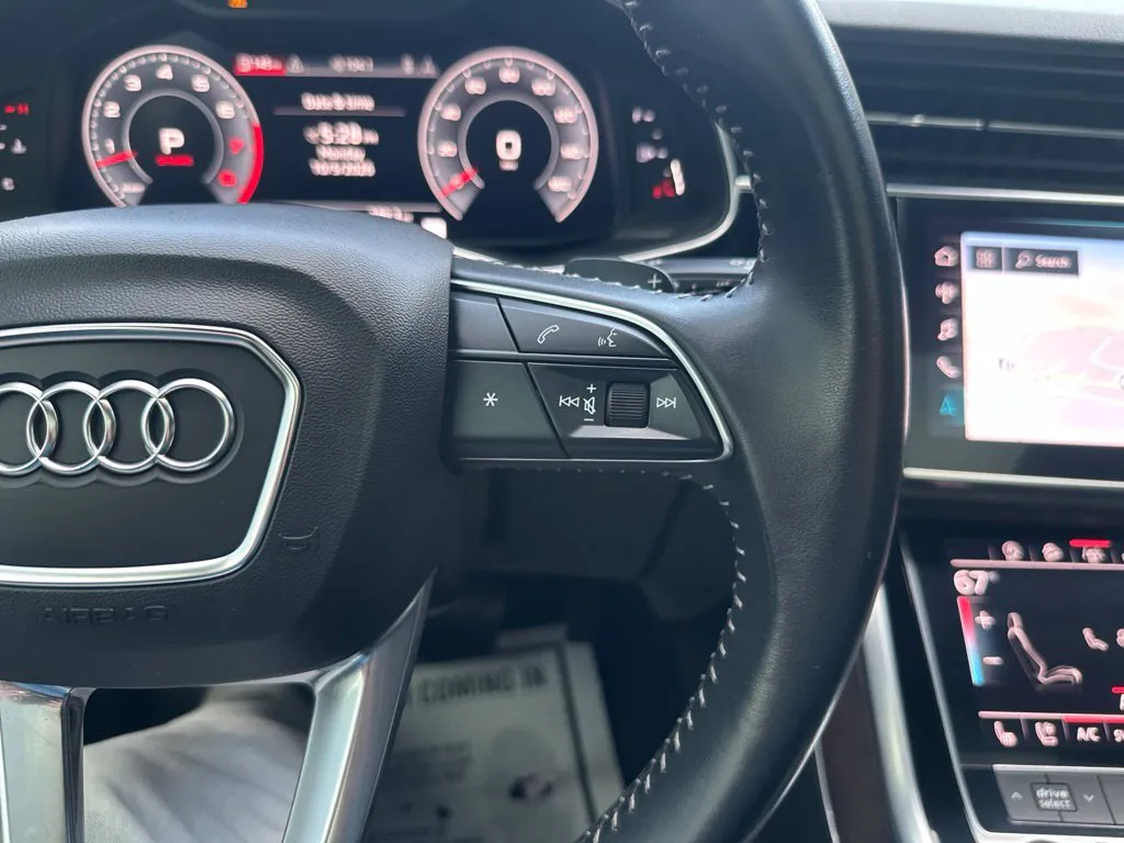 Audi Q8 photo 10