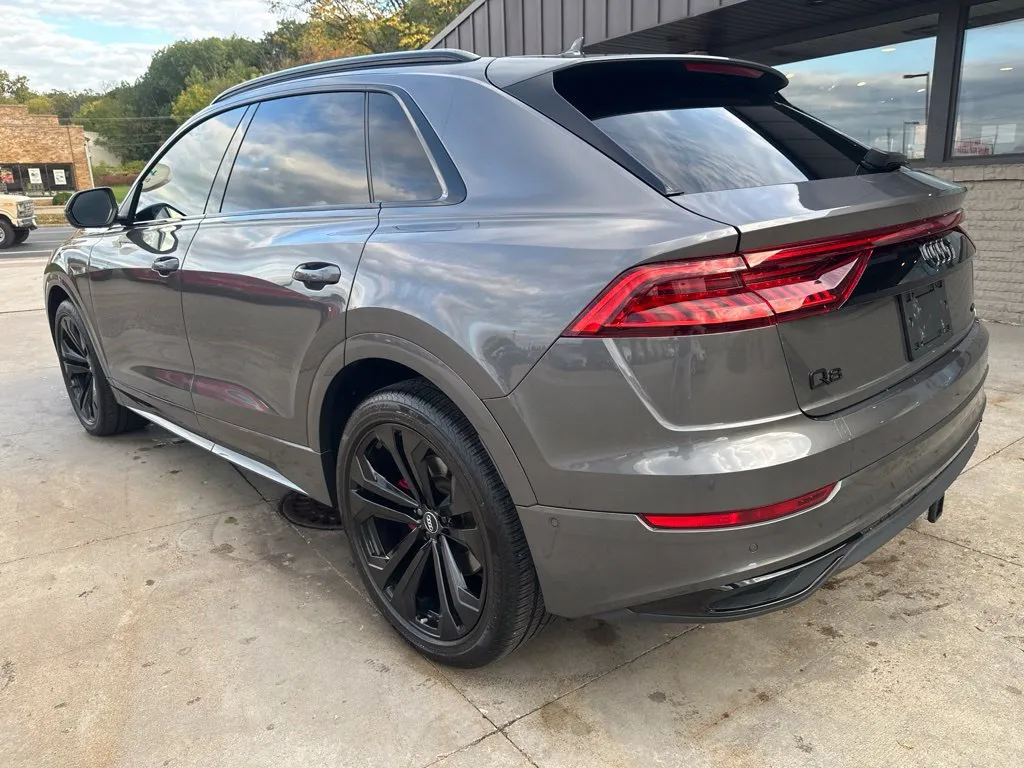 Audi Q8 photo 26