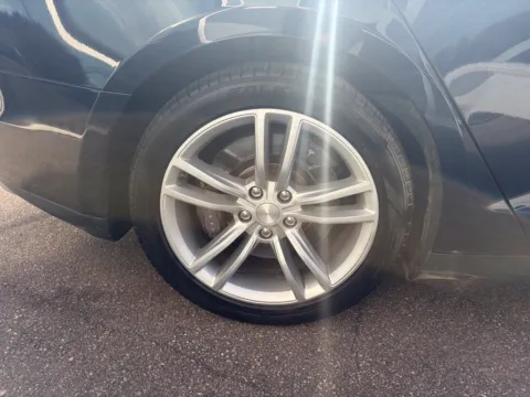 More photos of 2014 Tesla Model S at Somerset Sales and Leasing, WI