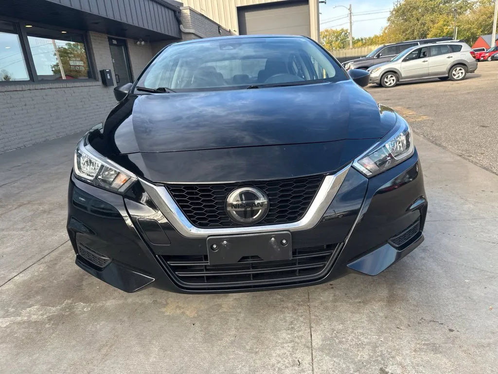 Nissan Versa photo 19