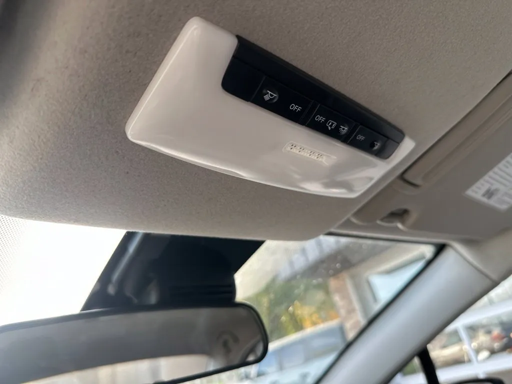 Nissan Versa photo 14