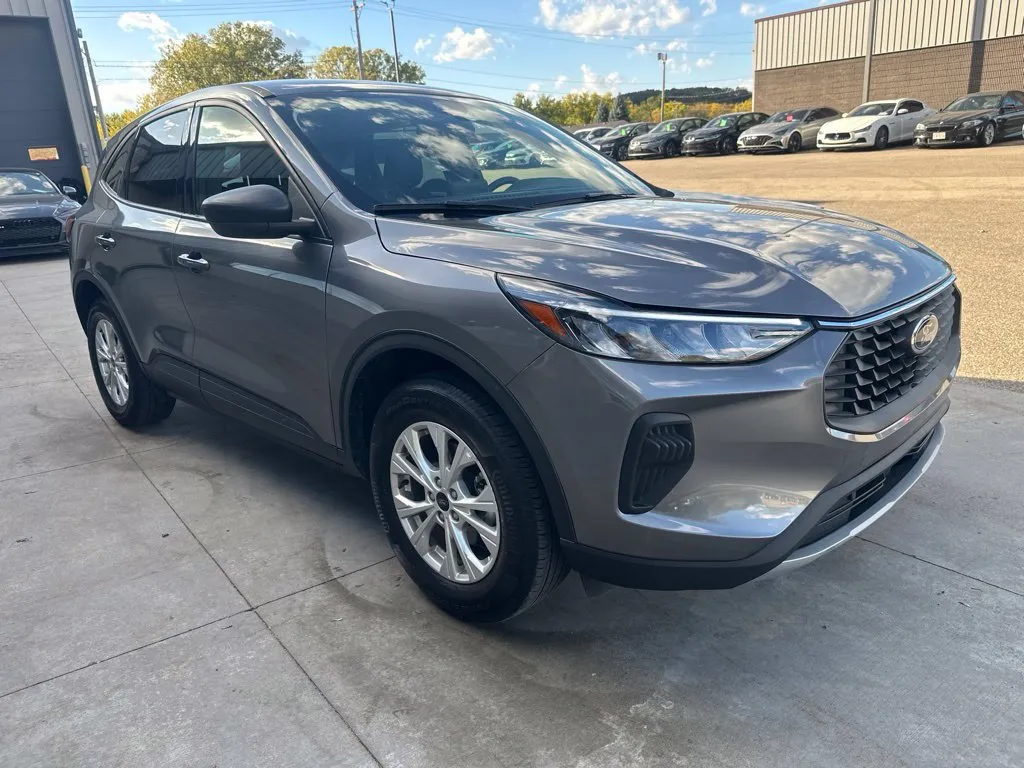 Ford Escape photo 19