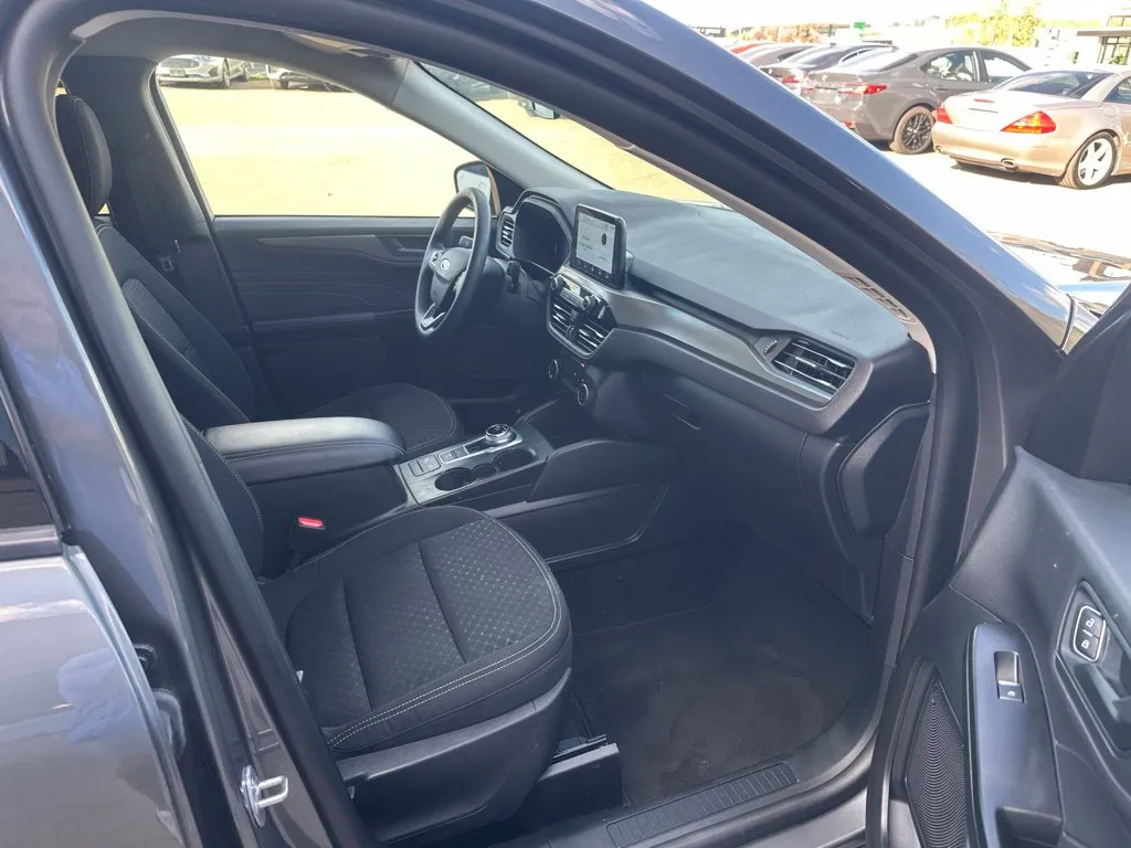 Ford Escape photo 20