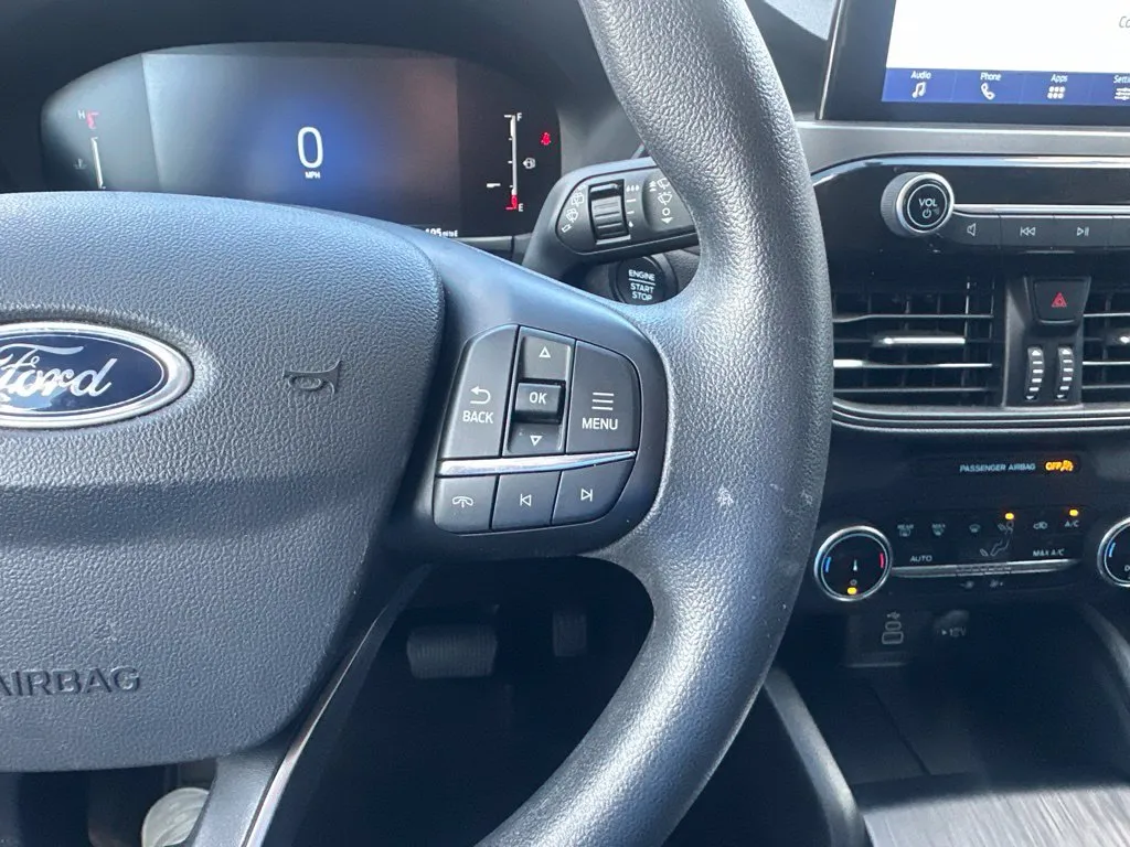 Ford Escape photo 10