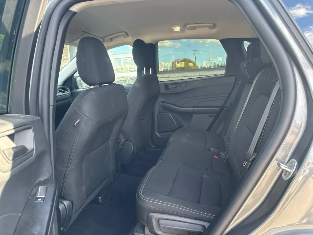 Ford Escape photo 4