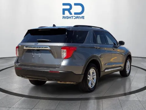 More photos of 2023 Ford Explorer XLT at RightDrive Fort Worth, TX
