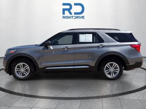 Photos of 2023 Ford Explorer XLT for sale in Fort Worth, TX at RightDrive Fort Worth